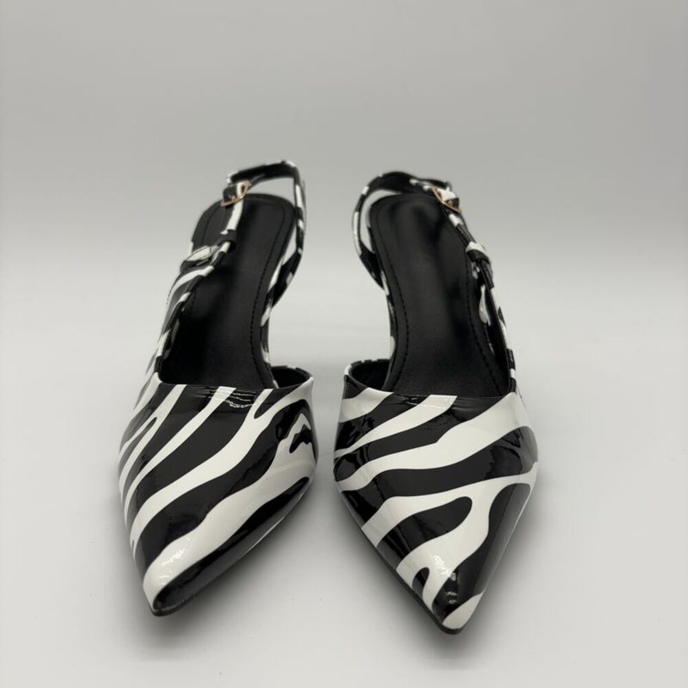 C Black And White Pointed Toe Zebra Print Pumps